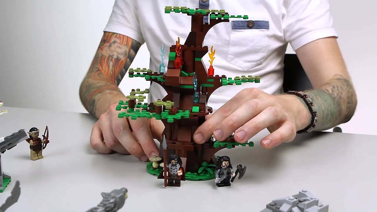 Attack of Wargs - LEGO The Hobbit - 79002 - Designer Video - YouTube