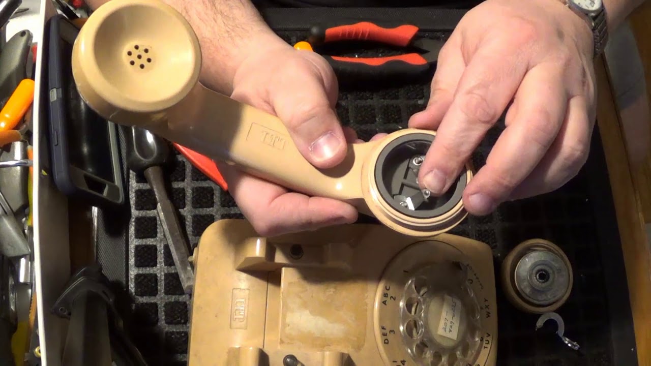 Scrapping a Vintage Rotary Phone for FREE GOLD! ...and brass and other stuff. -Moose Scrapper 