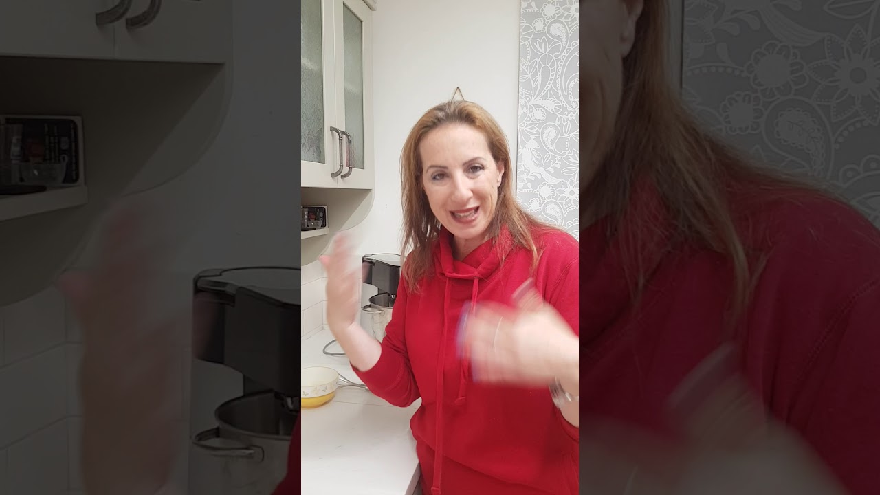 עוגת שוקולד לבן ושקדים