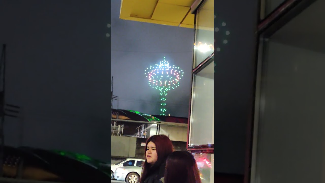 New year's 2022-2023 drone show at Seattle center