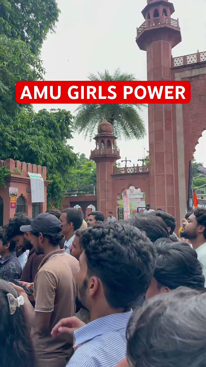 AMU Girls protest for fee hike . Amu jnu election rahul gandhi azadi #amu #15august #fyp #india