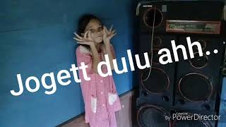 Ngintip Bocah Lg Joged..