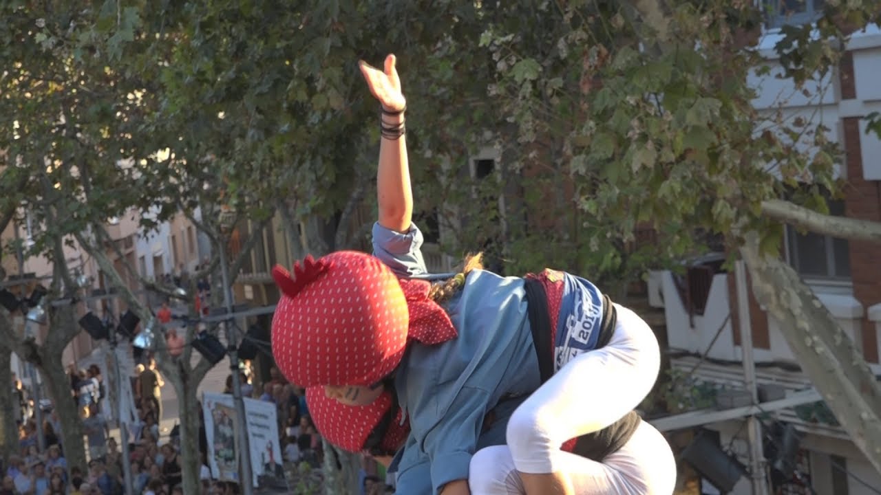 Els Castellers del Prat acaben la Diada de Festa Major amb regust agredolç