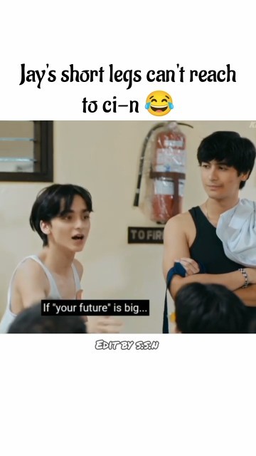 ci-n you are embarrassing🤣😅 | ang mutyang section e | #jayjay #angmutyangsectione #shorts #drama