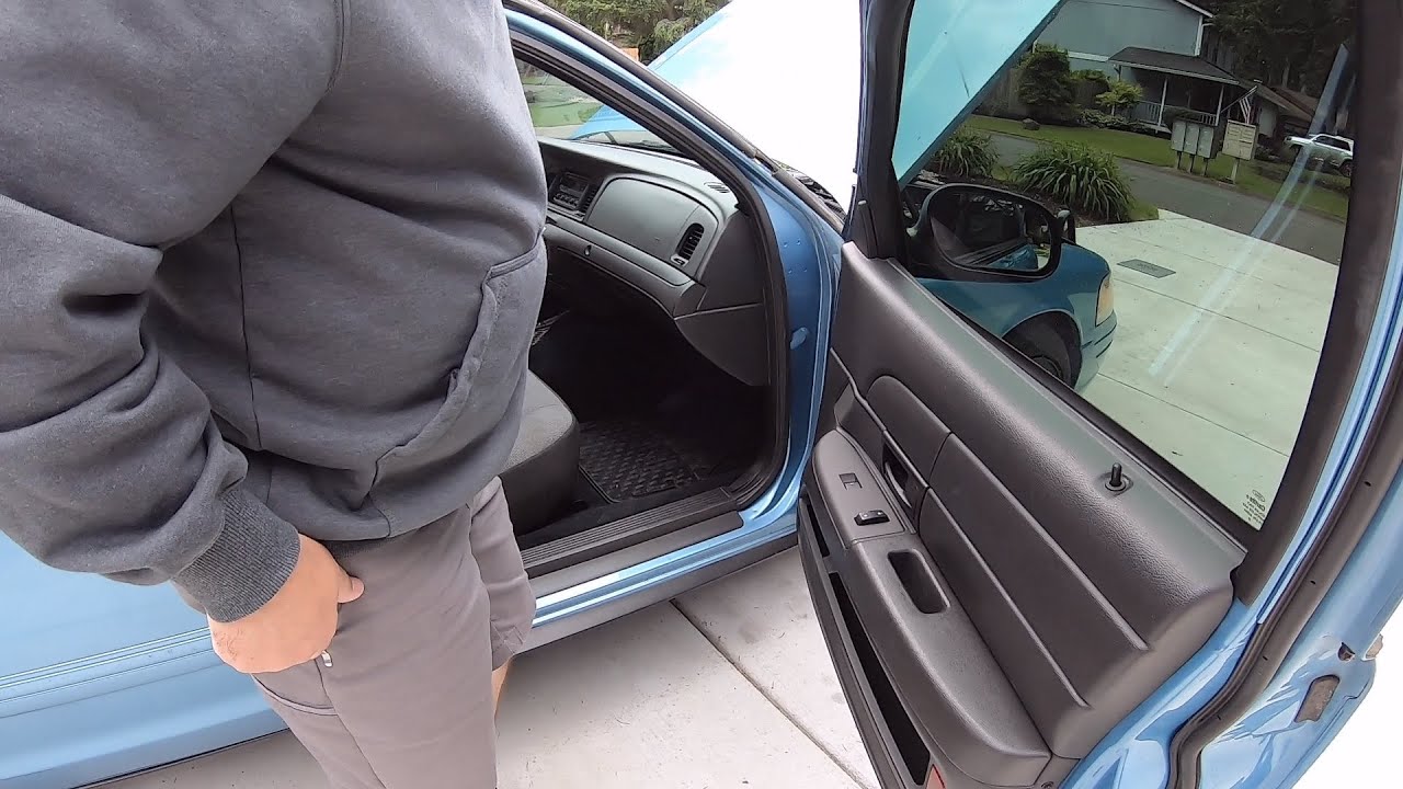 How NOT to remove Ford Crown Vic door panel switch plates YouTube
