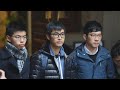 LÍDERES DA REVOLUÇÃO DOS GUARDA-CHUVA EM HONG KONG SÃO SOLTOS.