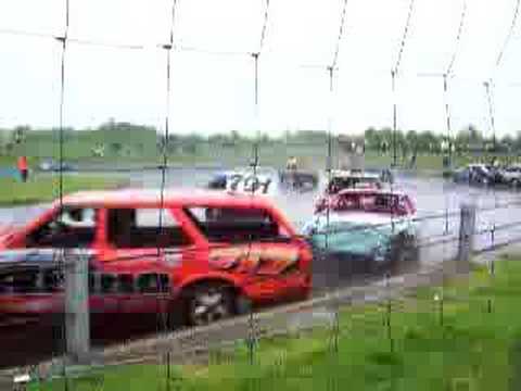 Banger Racing At Bovingdon 21st May - YouTube