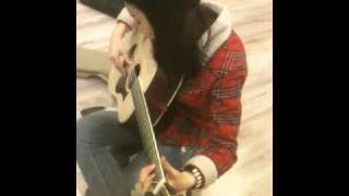 110214 Girl's Day Sojin, Minah & Hyeri Guitar Session (Twitvid)