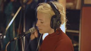 Izo FitzRoy - Hope Divine (Live Studio Performance)