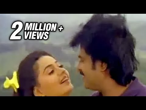 Rajnikanth & Radha in Vaa Vaa Manjalmalare - Rajadhi Raja - Superstar Rajni Songs