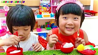 Chơi Nấu Cơm Bằng Nồi Cơm Đồ Chơi Trẻ Em Cùng 2 Chị Em Ruby Và Vani