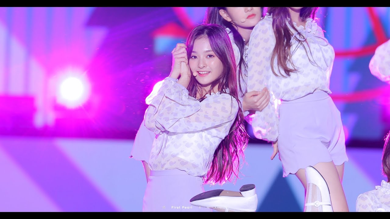 [4K]180901 프로미스나인 (fromis_9) - Intro + 두근두근(DKDK) 이나경 직캠 4K fancam @INK 콘서트