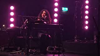 Download Lagu Olivia Dean - Everybody's Crazy (Live) - Birmingham, UK MP3