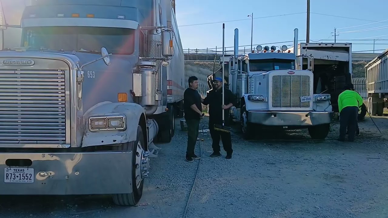 '''''UNA TARDE MAS''''' LAVANDO TRAILERS(TRUCKS) EN LA YARDA...!!!!!!😄👍