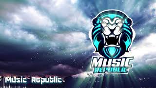 Chrona & Dani Brook - Creep @MusicRepublic