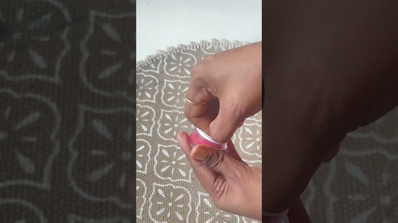 Just herbs peachy coral lip and cheek tint 🤩