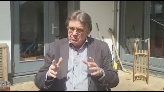 Henk is voor een prikplicht en dat mag niet