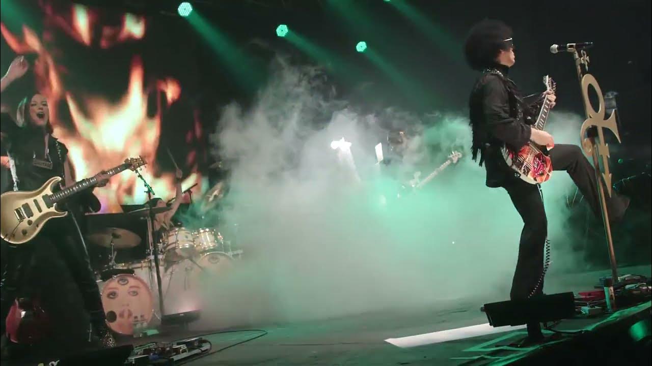 Prince & 3RDEYEGIRL - Lets Go Crazy; Manchester, UK Prince & 3RDEYEGIRL - Lets Go Crazy; Manchester, UK
