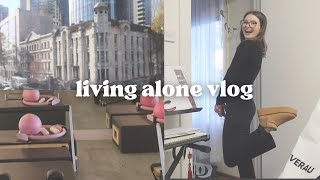 LIVING ALONE VLOG ☕ | my first fashion exam, uni break, pilates, ugg boots, the city, painting