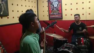 Download Lagu Lesti - Egois | VERSI ROCK   live cover Perwira band MP3