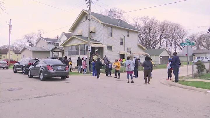 Family, friends, & strangers throw parade for Rockford woman celebrating 102nd birthday