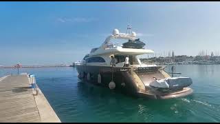 23 Meter Yacht nach Lackierung und Refit zur Probefahrt.