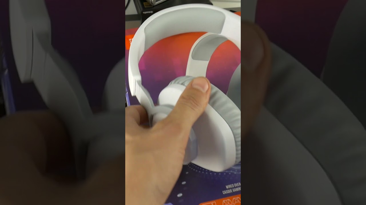 JBL headphones ear pad remove