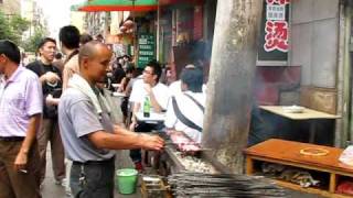 2008 07 29 新疆日全食   烏魯木齊街邊烤羊串