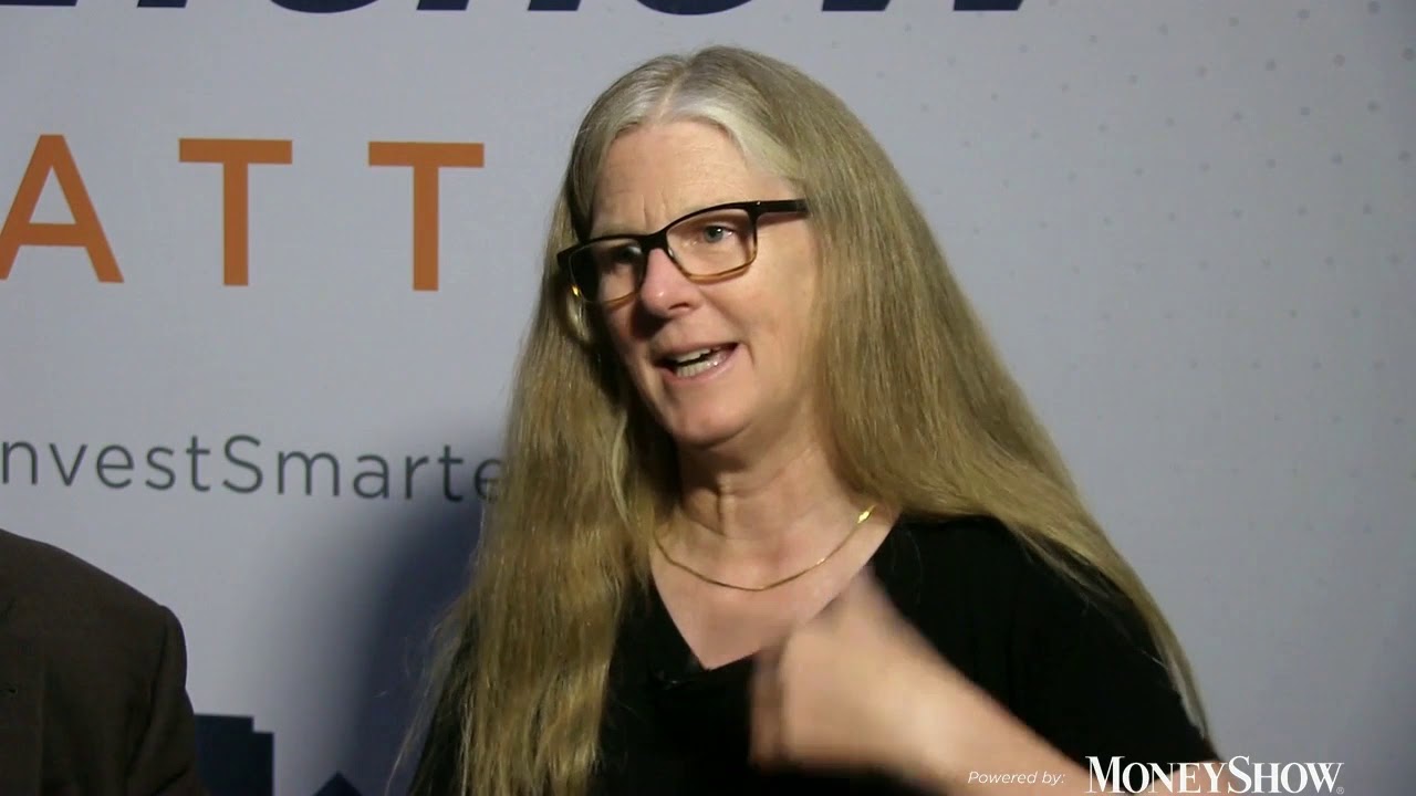 Trading Using MACD | Jackie Anne Patterson - YouTube