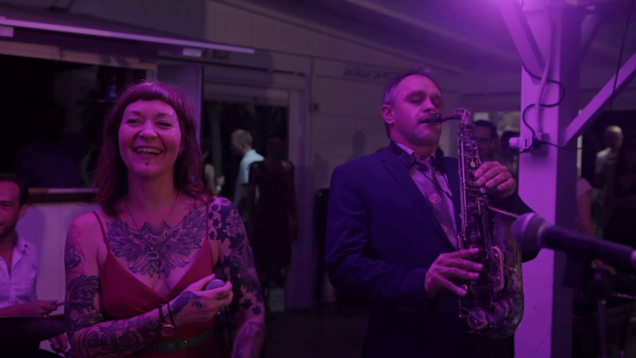 Hot Sugar Band ft. Meschiya Lake - blues time #2