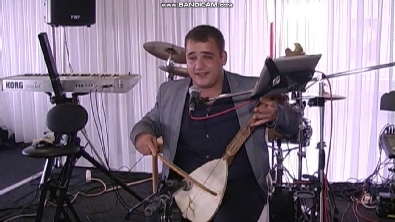 Narodni guslar Marko Butulija-Zdravica na sestrinoj svadbi