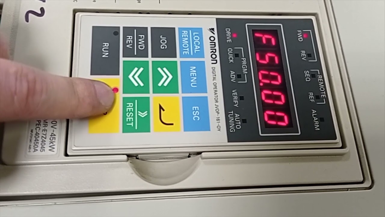 AC7992 Преобразователь частоты OMRON CIMR-E7Z4045 91A