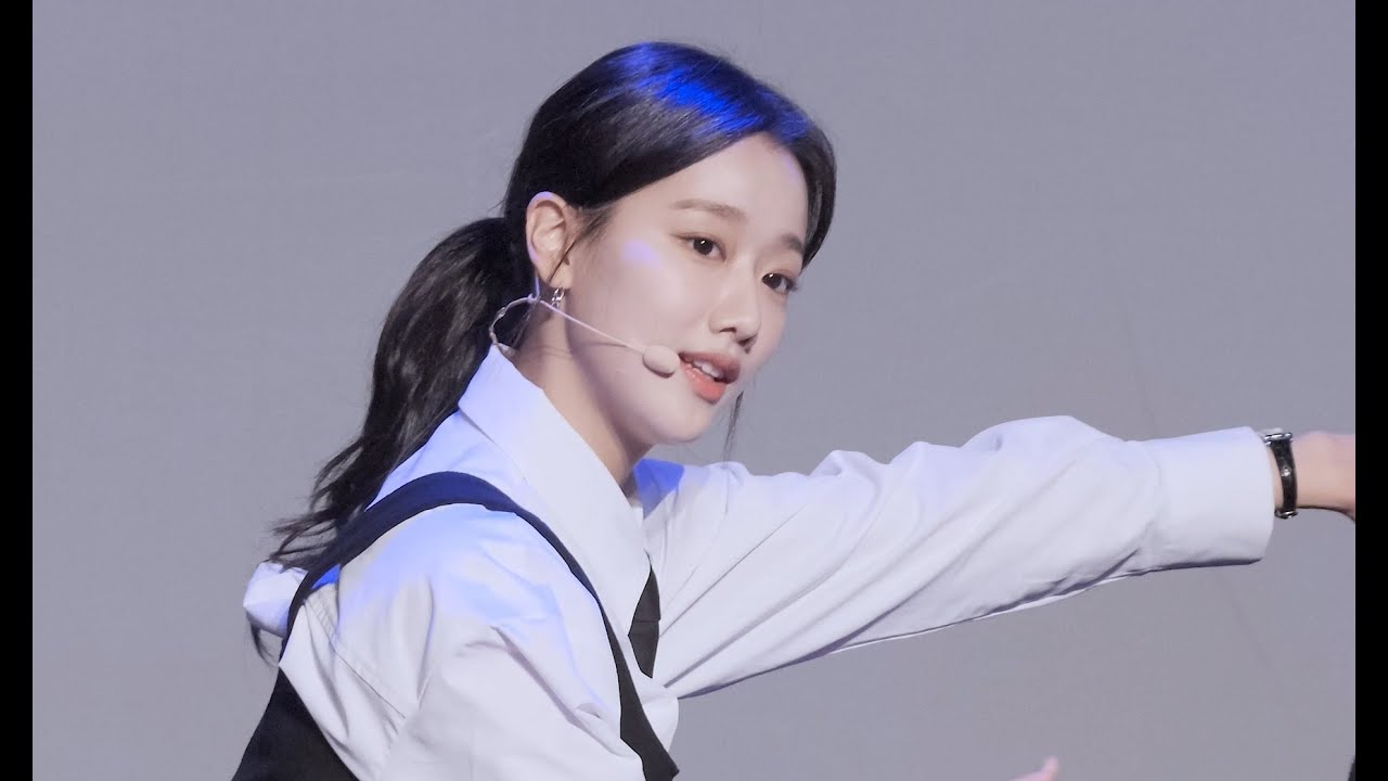 201023 에이프릴 나은 ( 라라리라라 ) 부천국제만화페스티벌 BIAF 4K 60P 직캠 Fancam