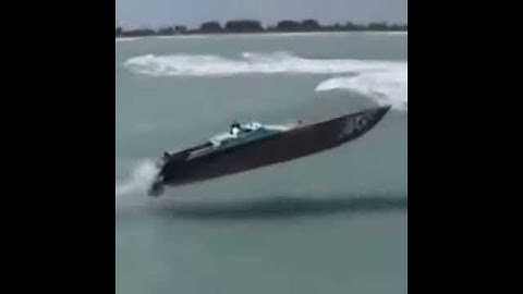 HOLY $#@! Razz doing it’s thing, Hold on TIGHT.... Js-Alternators.com High Output Marine Alternators