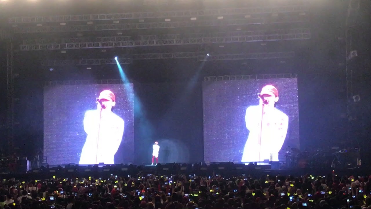 ACT III MOTTE JAKARTA WORLD TOUR G DRAGON - YouTube