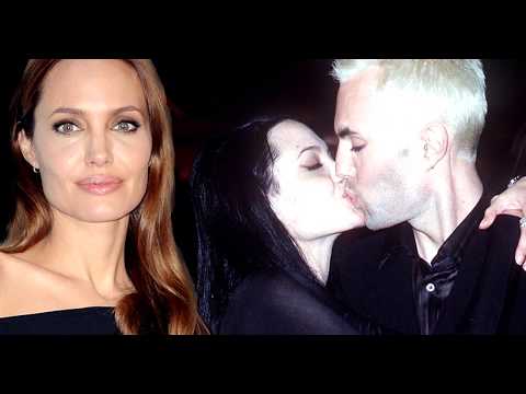 Причина развода Анджелины Джоли и Бреда Питта