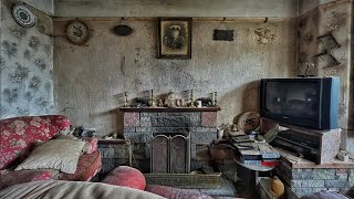 Abandoned House with Everything Left Inside  Abandoned Family Home left Frozen In Time!!
