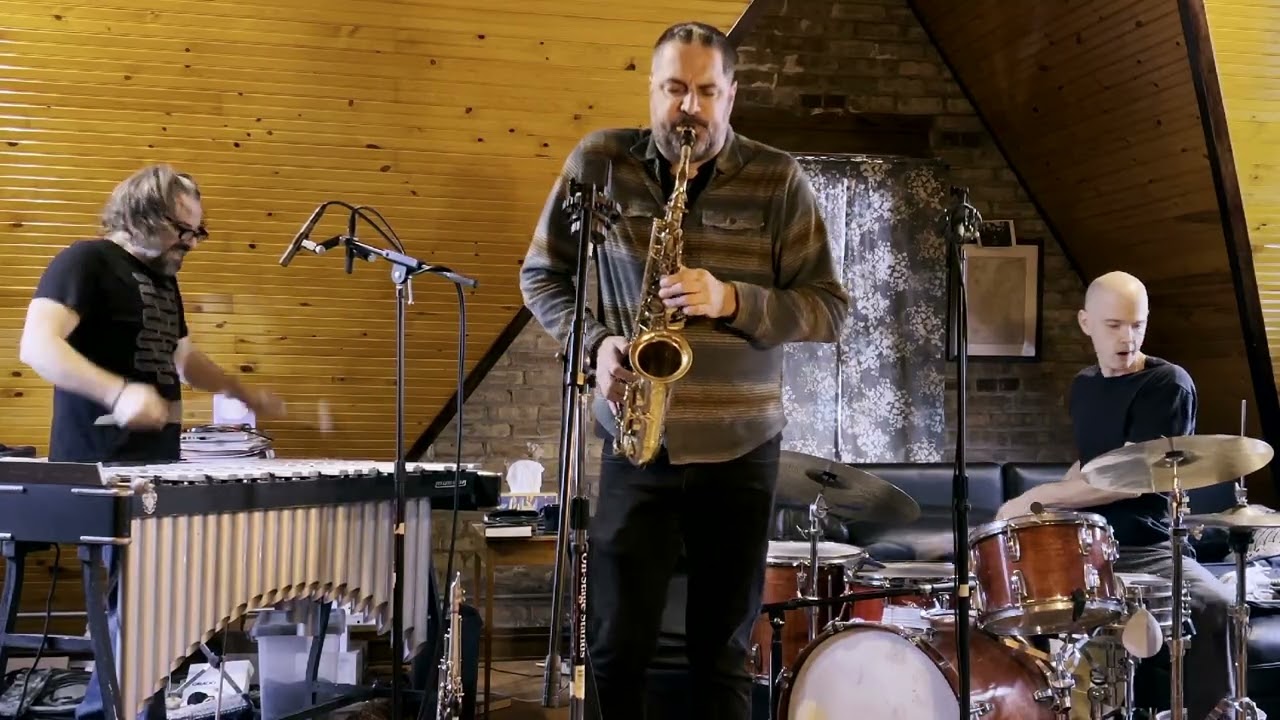 Dave Rempis - Jason Adasiewicz - Chris Corsano - "The Shaking Hand"