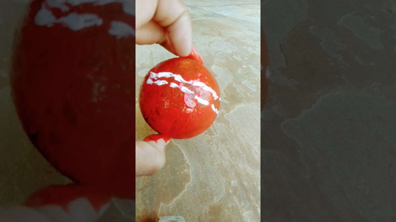 leather Jaisi dikhne wali bol 😀👻 