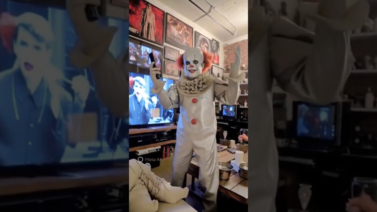 🎈🤡 Never watching 'IT' alone again. Stay safe out there, Georgie."