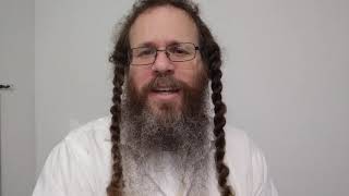 ילד סנדוויץ' אתגרים ופתרונות - הורים נותנים תשומת לב לילד הסנדוויץ'