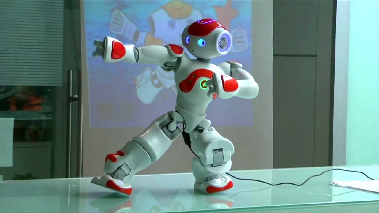 I robot del futuro nascono a Milano - YouTube