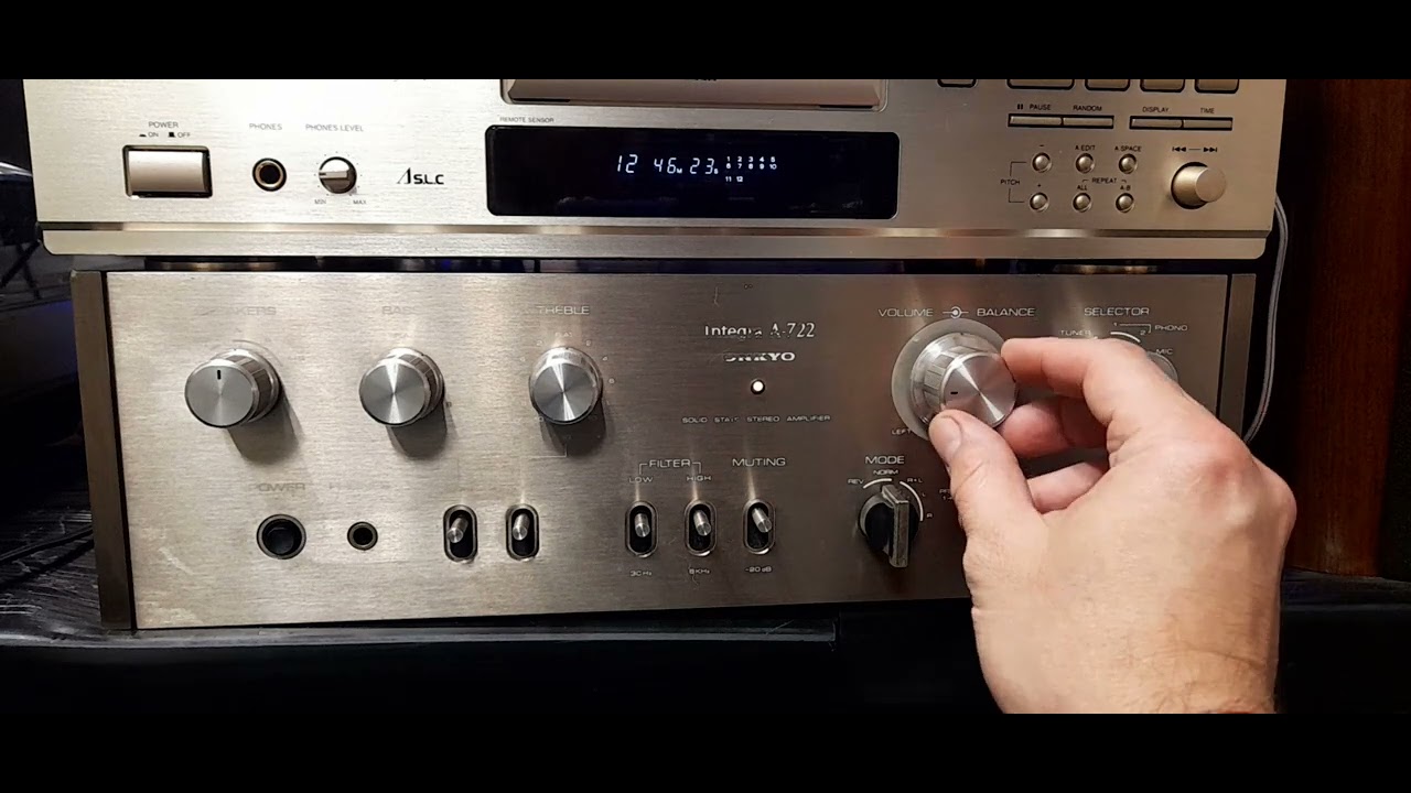 Amplificador Onkyo Integra A-722 - YouTube