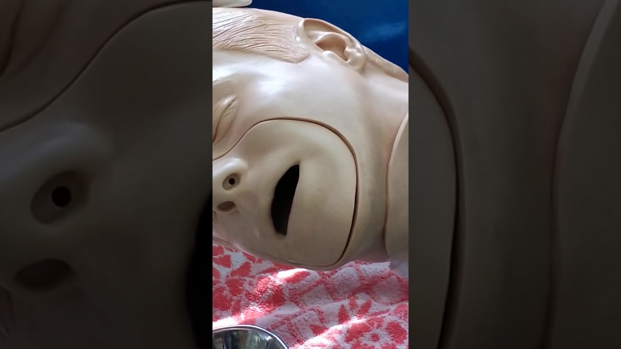 محاضرة عملى التقنى د/ ايمان  مادة تمريض باطنى جراحى بعنوان oralcare2 فرقة اولى  الجمعة 20/3/2020