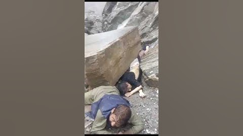 land sliding skardu road || skardu land sliding#ytshorts#landsliding