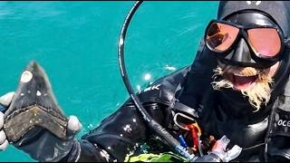 Big Megalodon Shark Teeth Found Scuba Diving!