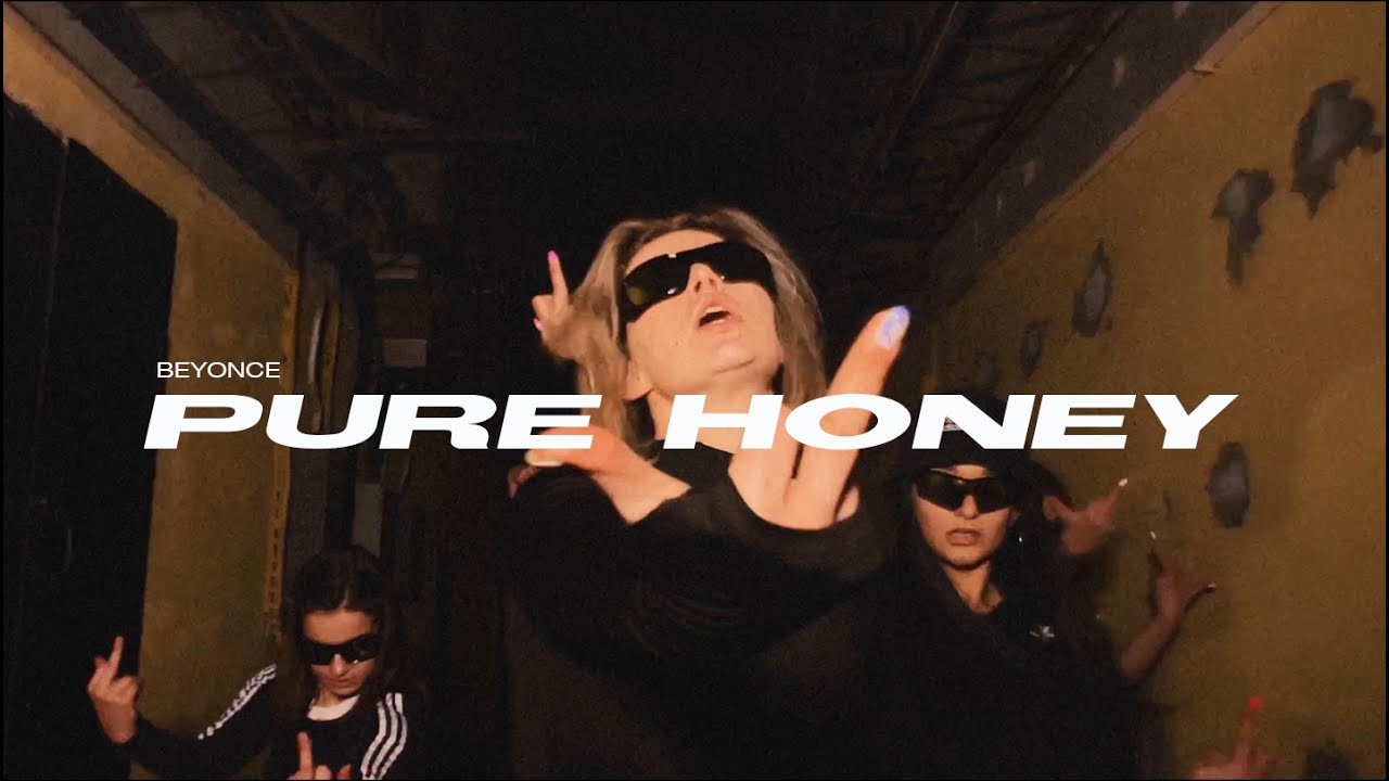 Beyoncé - PURE/HONEY | Julia Khristyuk | Vogue | VELVET YOUNG - YouTube