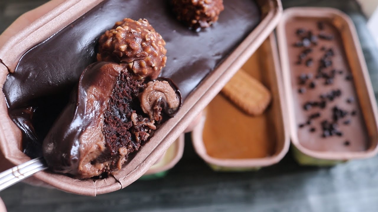 لاصحاب المشاريع والبيع اون لاين طريقه عمل الديسباسيتو كيك بحشو كريمه النوتيلا السحريه