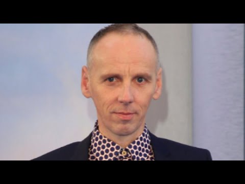 Video: Ewen Bremner: Biografi, Krijimtari, Karrierë, Jetë Personale