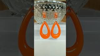 Anting-anting dari resin motif oval